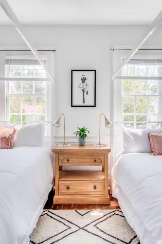 Charleston Style Home - Great Location!