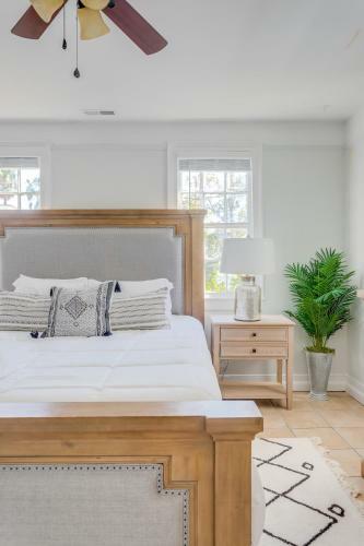 Charleston Style Home - Great Location!