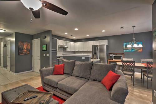Cozy Townhome With Lanai 15 Mi To Charleston!