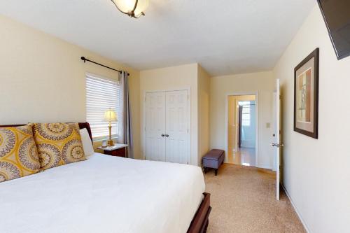 652 Windermere