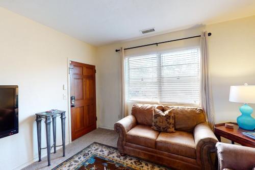 652 Windermere
