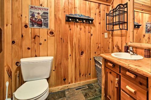 Waterfront Lake Hartwell Cabin With Dock-near Clemson