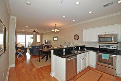 Ocean Point Villa 201