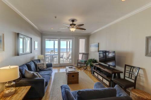 Ocean Point Villa 201