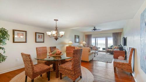479 Captains Walk