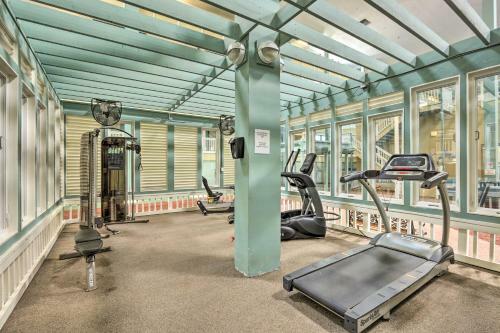 Apartamento Resort Condo On Hilton Head With Pool, Walk To Beach