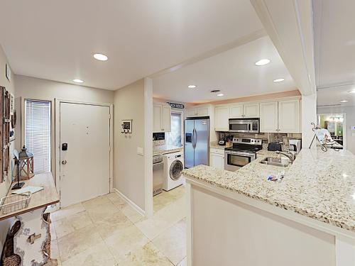 Apartamento Queens Grant Unit 740 Condo