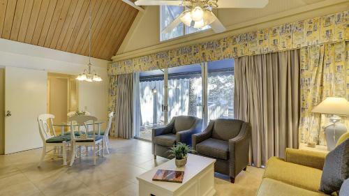 The Village Palmetto Dunes
