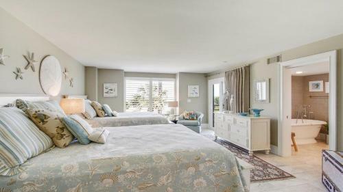 1206 Villamare Villas