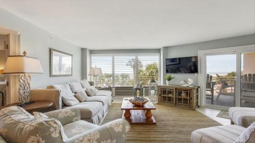 1206 Villamare Villas