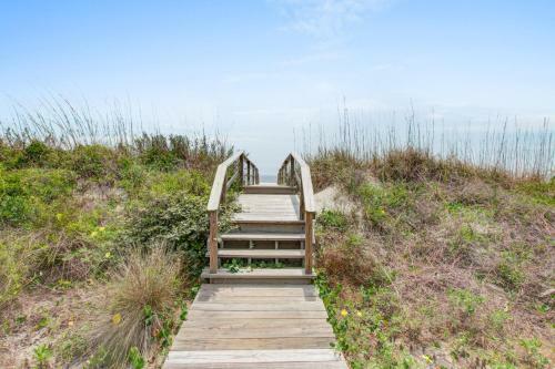 Ocean Boulevard 714