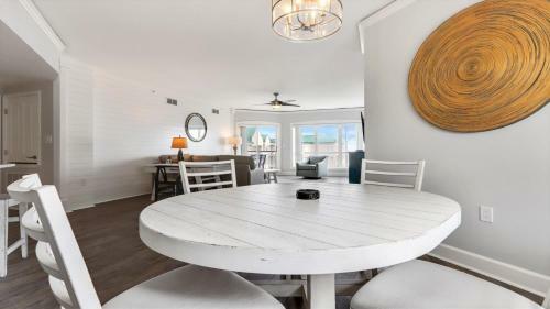 3506 Windsor