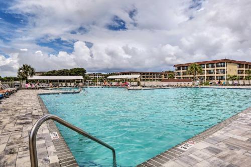 Apartamento Hilton Head Island Condo With Pool - Steps To Beach!