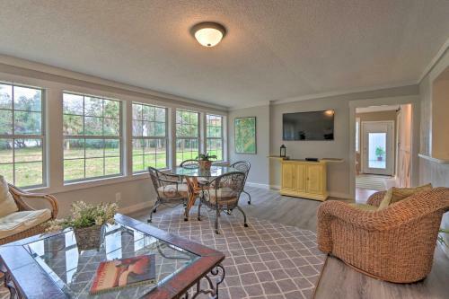 Hilton Head Golfers Getaway Waterfront Location!