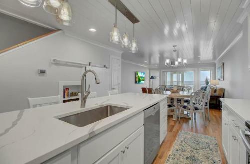 32 Beach Club Villa