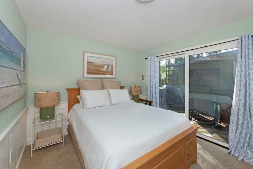 1030 Sparrow Pond Cottage