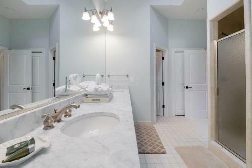 212 Yellow Throat Lane