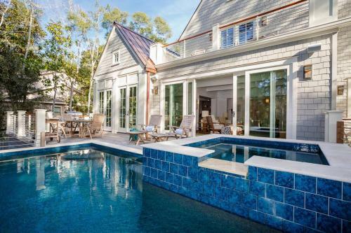 165 Surfsong Road