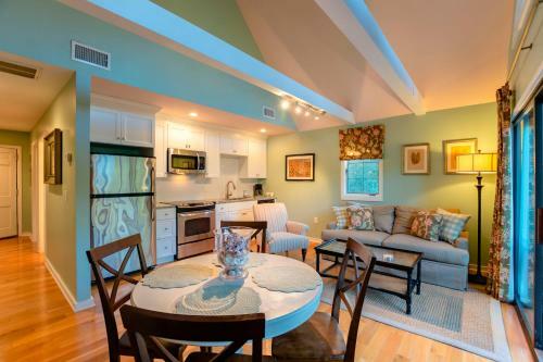 4257 Mariners Watch Villa