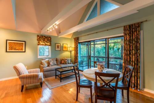 4257 Mariners Watch Villa