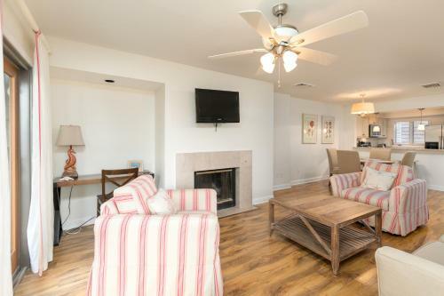 4455 Windswept Villa