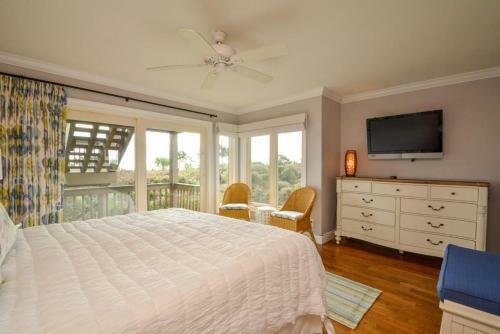 1105 Duneside Villa