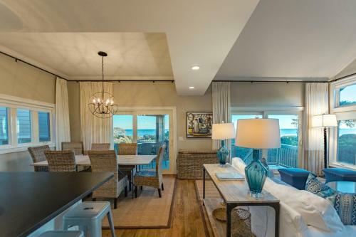 1105 Duneside Villa
