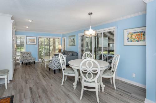 4517 Parkside Villa