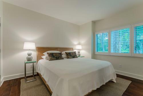 4956 Turtle Point Villa