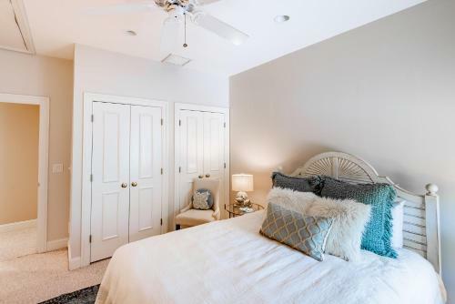 97 Jackstay Court