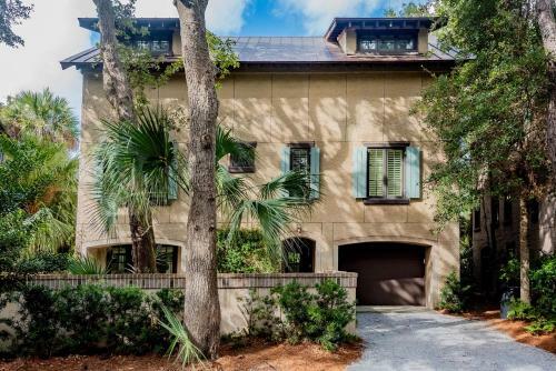 5518 Cypress Point