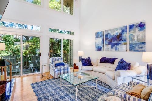 7 Governors Drive