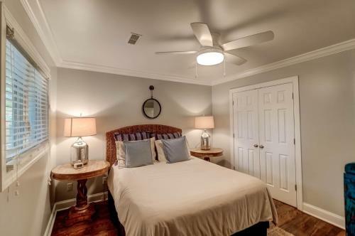 35 Twin Oaks
