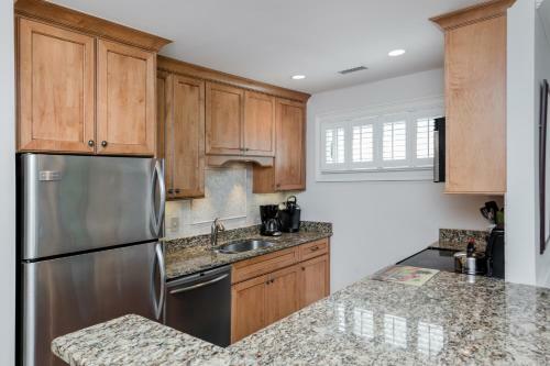 Villa 1380 Fairway Oaks