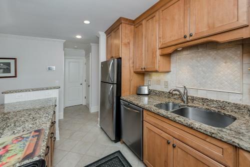 Villa 1380 Fairway Oaks