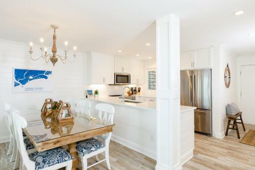 4304 Windswept Villa
