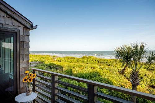 4304 Windswept Villa