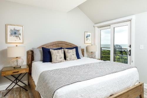 4304 Windswept Villa