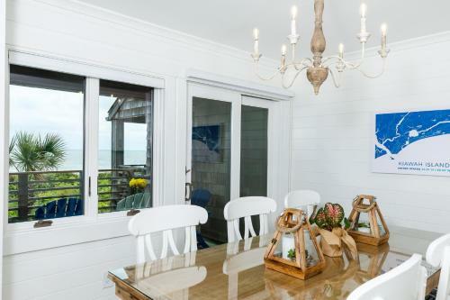 4304 Windswept Villa