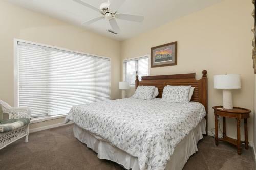 4586 Parkside Villa