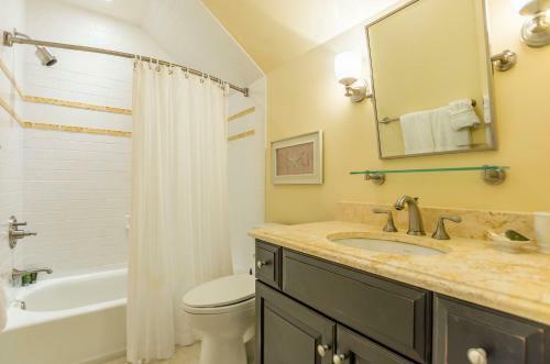 4832 Turtle Cove Villa