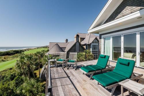 40 Atlantic Beach Court