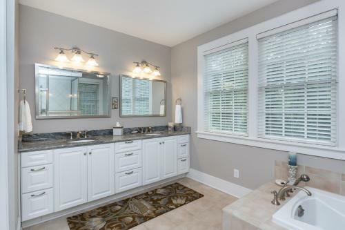 548 Oyster Rake Drive