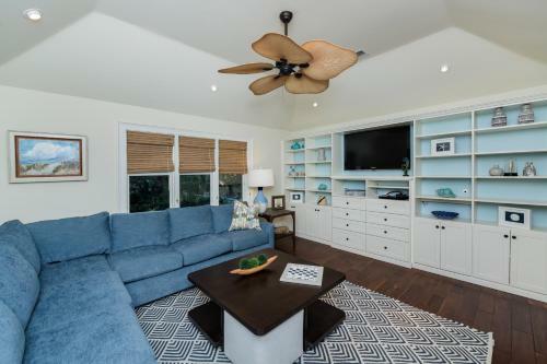 24 Surfsong Road