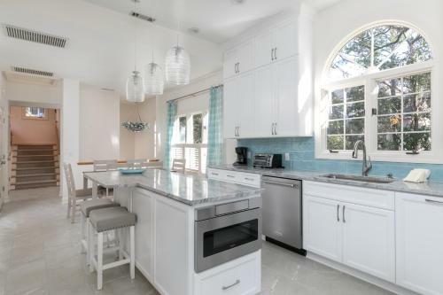 212 Glen Abbey