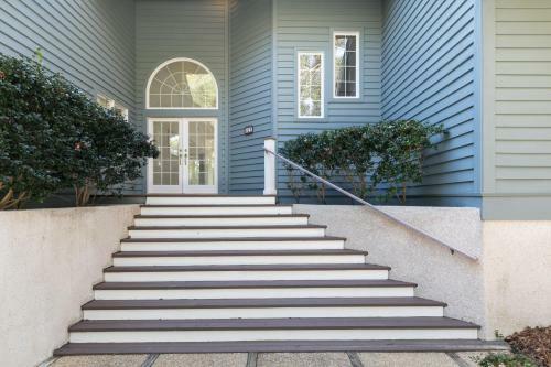 212 Glen Abbey
