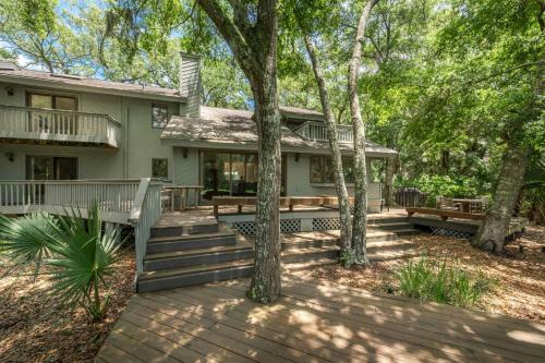 332 Catbrier Court