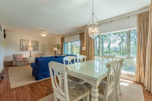 4996 Turtle Point Villa