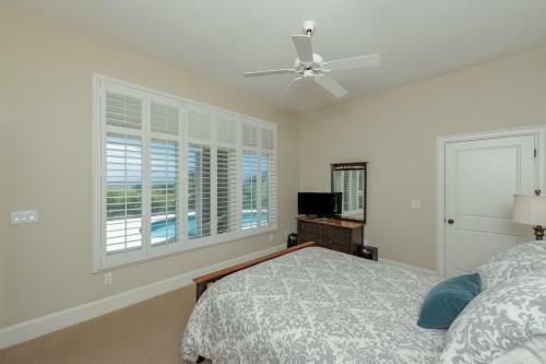 100 Surfsong Road