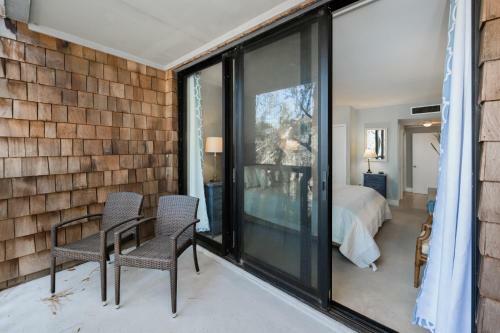 2364 Shipwatch Villa